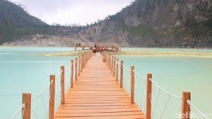 Read more about the article Tiket Wisata Kawah Putih