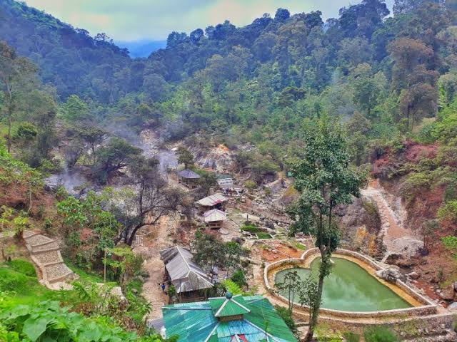 Read more about the article Kawah Rengganis Cibuni