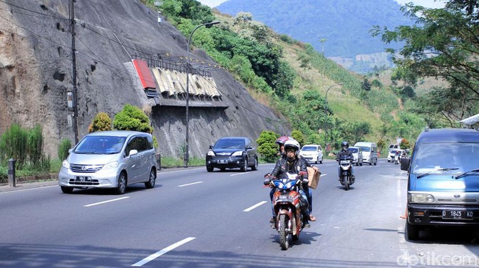 You are currently viewing Sambut Nataru, Kendaraan Besar Dilarang Melintasi Jalur Cileunyi-Nagreg