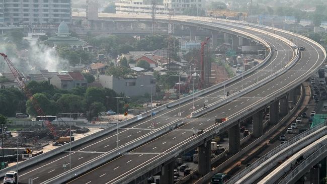 Presiden Jokowi Resmikan Jalan Tol  Terpanjang Se Indonesia 