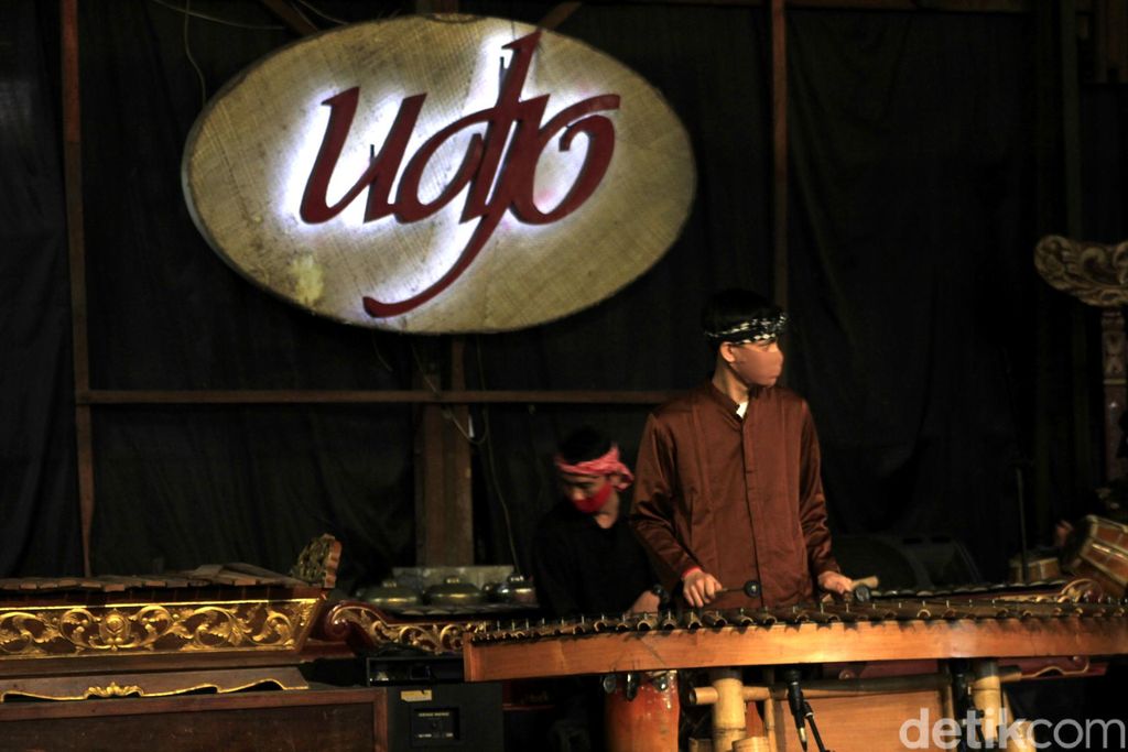 Read more about the article Pertunjukan Virtual, Modal Saung Angklung Udjo Bangkit dari Pandemi