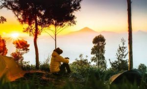 Read more about the article Asyik Juga Nih, Camping di Gunung Putri