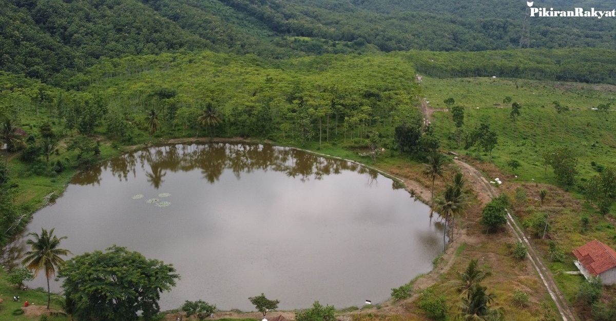 You are currently viewing Tempat Wisata di Bandung yang Berbeda, Situ Cimangsud Danau Kecil Teduh di Cipatat KBB