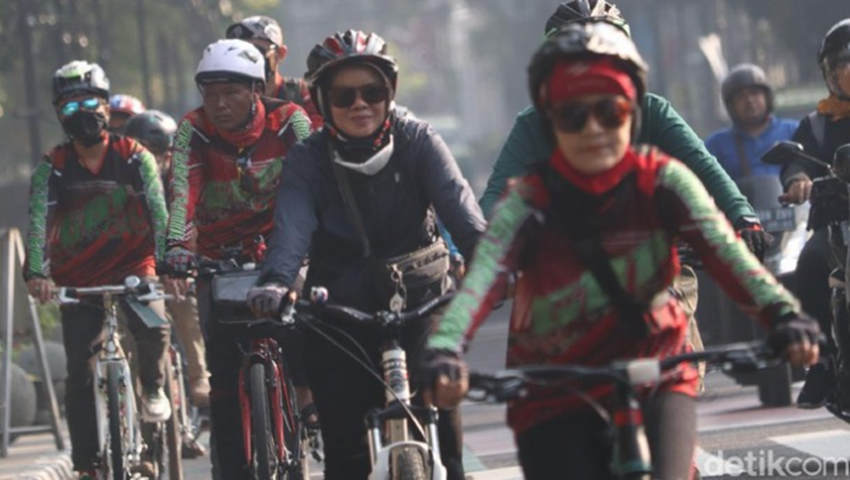 You are currently viewing Belum Semua Jalan di Bandung Punya Jalur Sepeda, Yana: Saling Menghargai