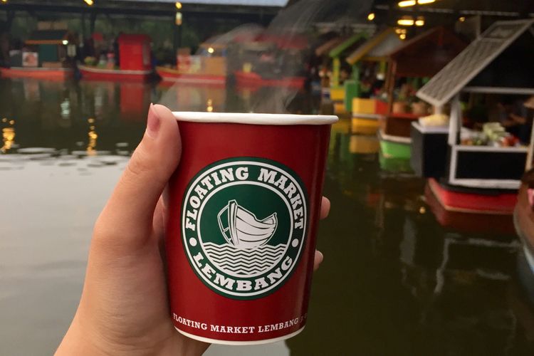 You are currently viewing Wisata Kuliner di Floating Market Lembang Bandung Selama PPKM, Bawa Kartu Vaksin